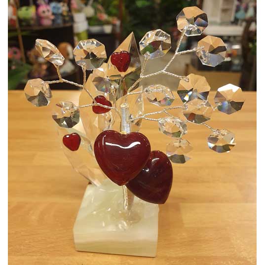 bonsai de cristal con corazones